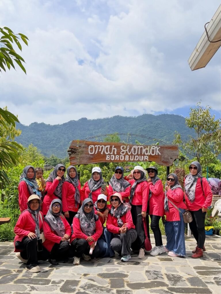 omahslondokborobudur borobudur magelang 3.jpg.jpeg